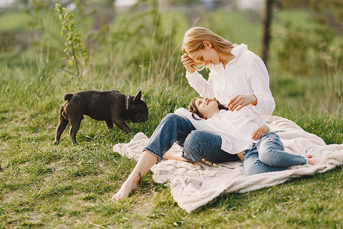 “Psychopath” Mom Exposes Her Own Neglect Towards Her Cat In A Viral Op-Ed, Sparks Outrage “Psychopath” Mom Exposes Her Own Neglect Towards Her Cat In A Viral Op-Ed, Sparks Outrage