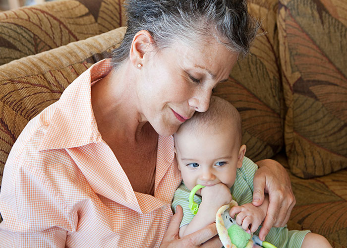 Woman Stops Talking To Mom Who Chose To Babysit Her Grandson Instead Of Watching Her Dogs Woman Stops Talking To Mom Who Chose To Babysit Her Grandson Instead Of Watching Her Dogs