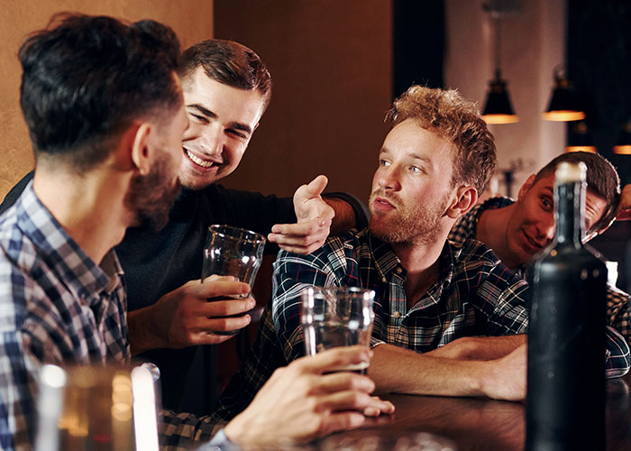 Irish American Mocks A British Guy, Gets A Reality Check After He Waves Passport In His Face Irish American Mocks A British Guy, Gets A Reality Check After He Waves Passport In His Face