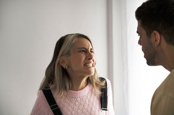 Angry Man Yells At Wife After Not Finding His Phone, She Snaps Back And Gets A Slap In The Face Angry Man Yells At Wife After Not Finding His Phone, She Snaps Back And Gets A Slap In The Face