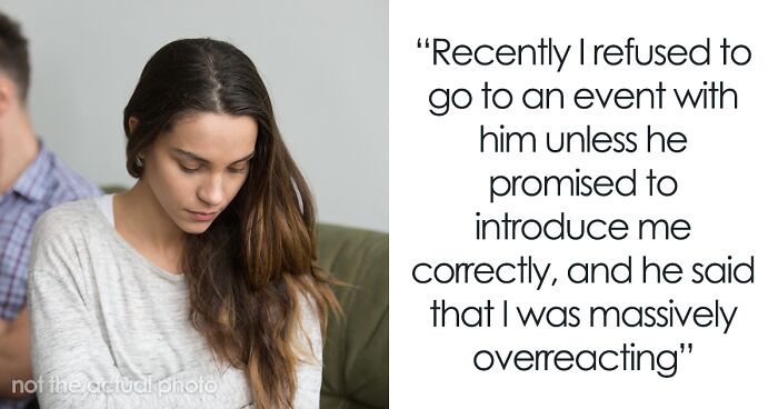 Husband Keeps Introducing Woman As Aquarium Guide Instead Of Marine Biologist, She’s Had Enough