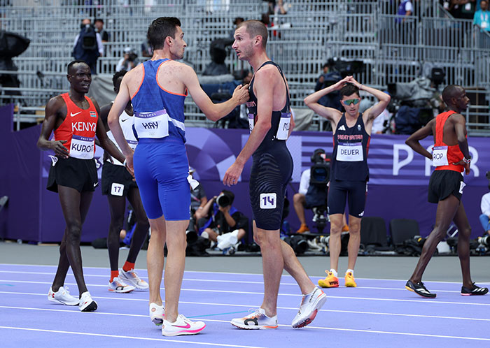 Olympic Runners Have Physical Altercation After Men’s 5000m Ends In “Mass Chaos” Olympic Runners Have Physical Altercation After Men’s 5000m Ends In “Mass Chaos”