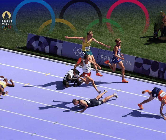 Olympic Runners Have Physical Altercation After Men’s 5000m Ends In “Mass Chaos” Olympic Runners Have Physical Altercation After Men’s 5000m Ends In “Mass Chaos”