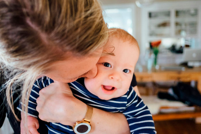 Mom Stands Her Ground As Hungry Toddler Tries To Steal Her Lunch, But She Refuses To Share Mom Stands Her Ground As Hungry Toddler Tries To Steal Her Lunch, But She Refuses To Share