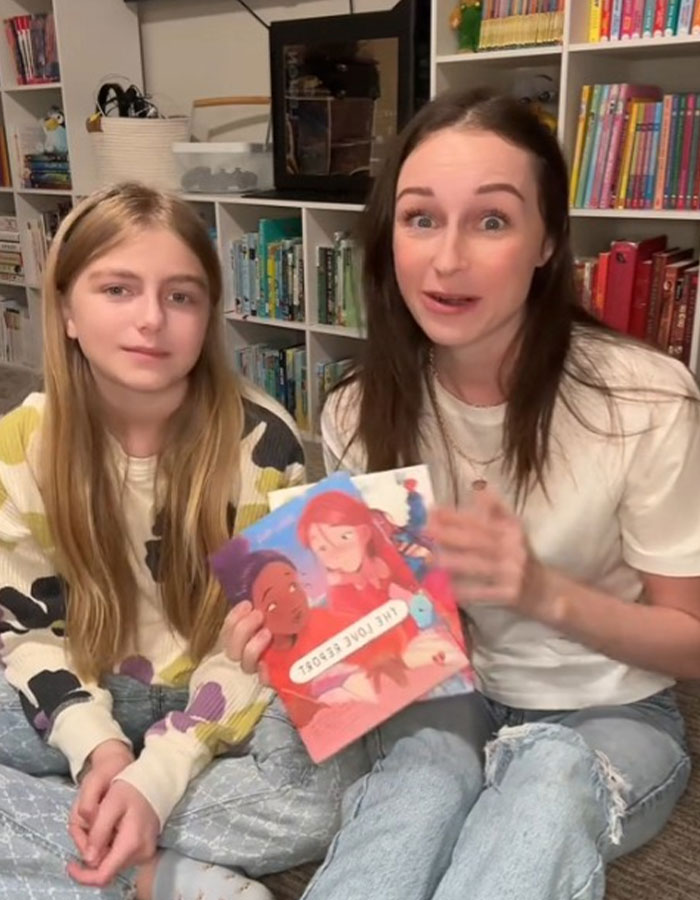 "My Heart Broke": Mom Has Her Kids Barred From Entering Library Due To New Bill "My Heart Broke": Mom Has Her Kids Barred From Entering Library Due To New Bill