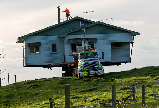 moving-house.jpg
