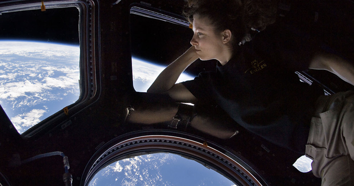 Astronaut Captures The Recent Aurora On Earth From The Perspective Of Our Planet’s Orbit