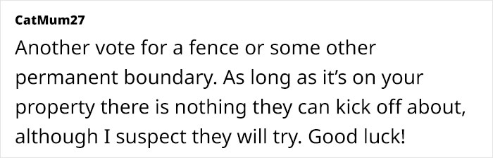 Person Fed Up With Neighbors As They Selfishly Use Both Driveways, Plans To Put Up A Wall Person Fed Up With Neighbors As They Selfishly Use Both Driveways, Plans To Put Up A Wall