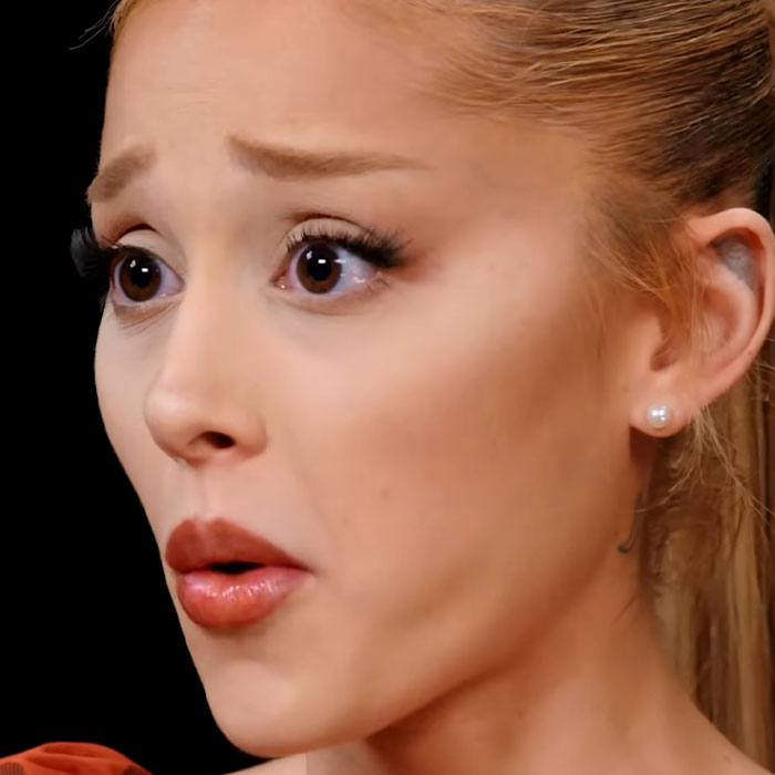 People Freak Out Over Ariana Grande’s Chill Reaction After Eating Spicy Wings On 'Hot Ones' People Freak Out Over Ariana Grande’s Chill Reaction After Eating Spicy Wings On 'Hot Ones'