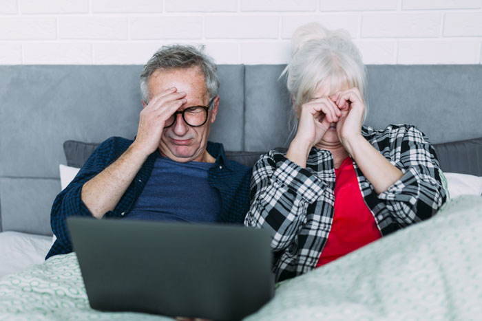 Woman Cuts Contact With Parents After They Dig Up Her Fiancé's Juvenile File To Break Them Up Woman Cuts Contact With Parents After They Dig Up Her Fiancé's Juvenile File To Break Them Up