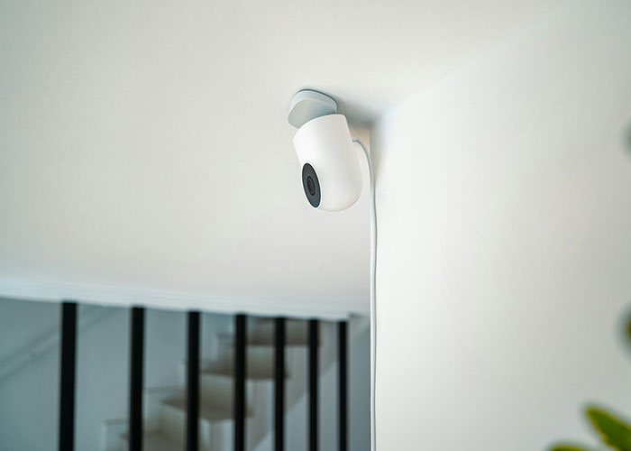 “Called Me In The Middle Of The Night Screaming”: Parents Put Camera In Daughters’ Dorm “Called Me In The Middle Of The Night Screaming”: Parents Put Camera In Daughters’ Dorm