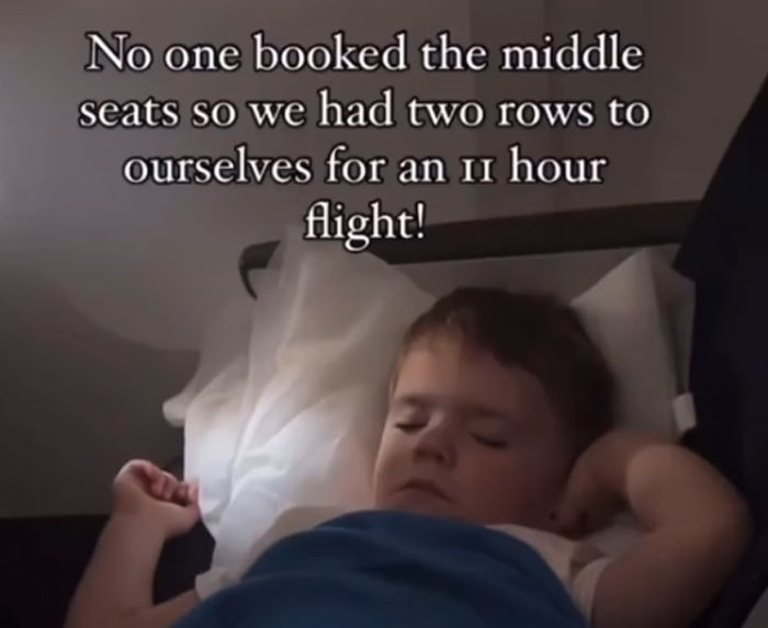 Woman Forced Out Of Her Airplane Seat After Couple Follows New “Hack,” Calls It Out Online Woman Forced Out Of Her Airplane Seat After Couple Follows New “Hack,” Calls It Out Online