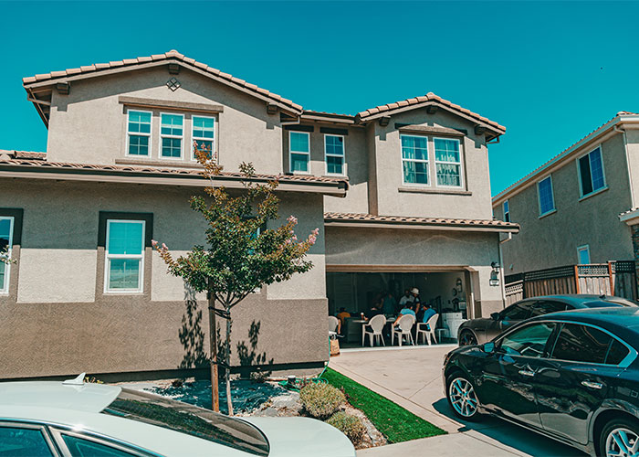 New Neighbors Disregard Requests, Woman Puts Rotten Soup In Their Cars New Neighbors Disregard Requests, Woman Puts Rotten Soup In Their Cars