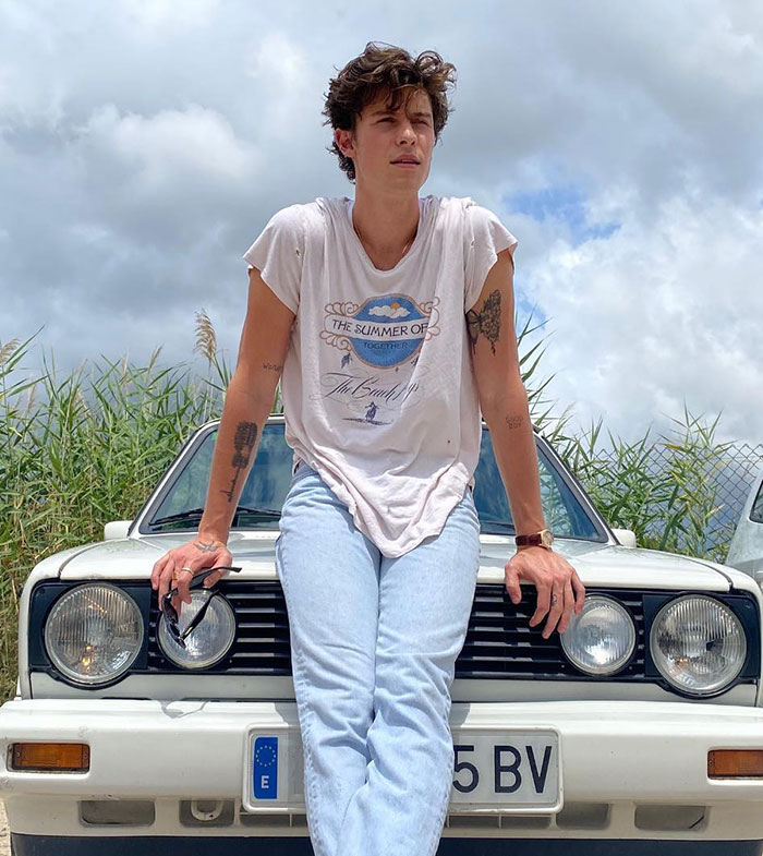 Sabrina Carpenter Might Have Exposed A Celebrity Gen Z Love Triangle Sabrina Carpenter Might Have Exposed A Celebrity Gen Z Love Triangle