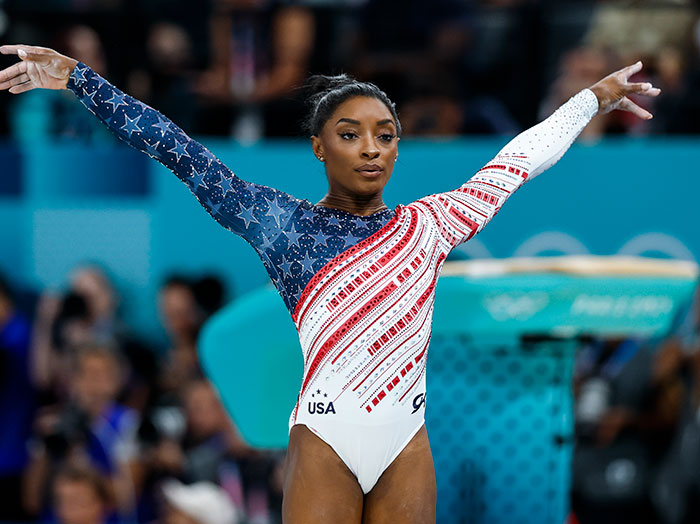 “People Were Awful To Her”: Ex-Olympian Gabby Douglas Slams Simone Biles Comparisons “People Were Awful To Her”: Ex-Olympian Gabby Douglas Slams Simone Biles Comparisons