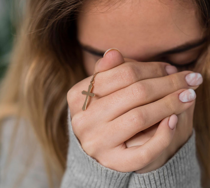 Christian Teen Implies She’s Better Than Her Friends, Friend Tells Her To Shut It Christian Teen Implies She’s Better Than Her Friends, Friend Tells Her To Shut It