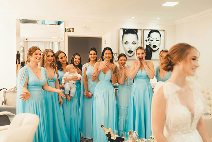 "Your Wedding Isn't The Center of the Universe": Bride Roasted For Pregnancy Ultimatum "Your Wedding Isn't The Center of the Universe": Bride Roasted For Pregnancy Ultimatum