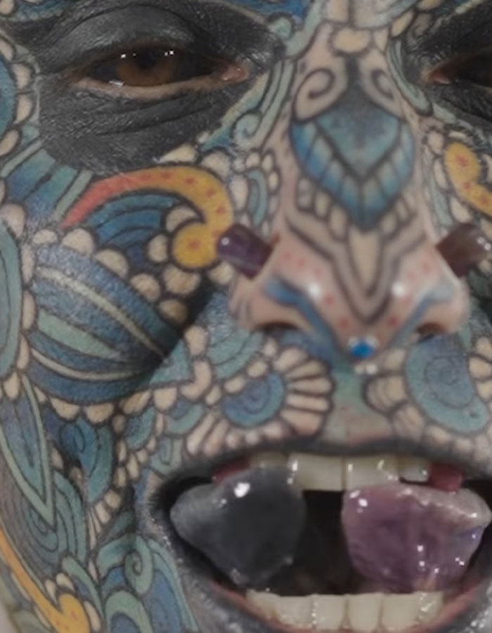 Army Vet Breaks World Record With 99.9% Of Body Tattooed, People “Heartbroken” With Photos Army Vet Breaks World Record With 99.9% Of Body Tattooed, People “Heartbroken” With Photos