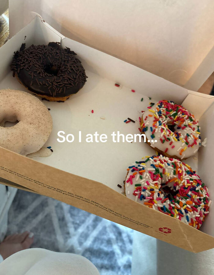 TikToker Mistakenly Eats Neighbor's DoorDash Order, Wins Hearts With Sweet Gesture TikToker Mistakenly Eats Neighbor's DoorDash Order, Wins Hearts With Sweet Gesture
