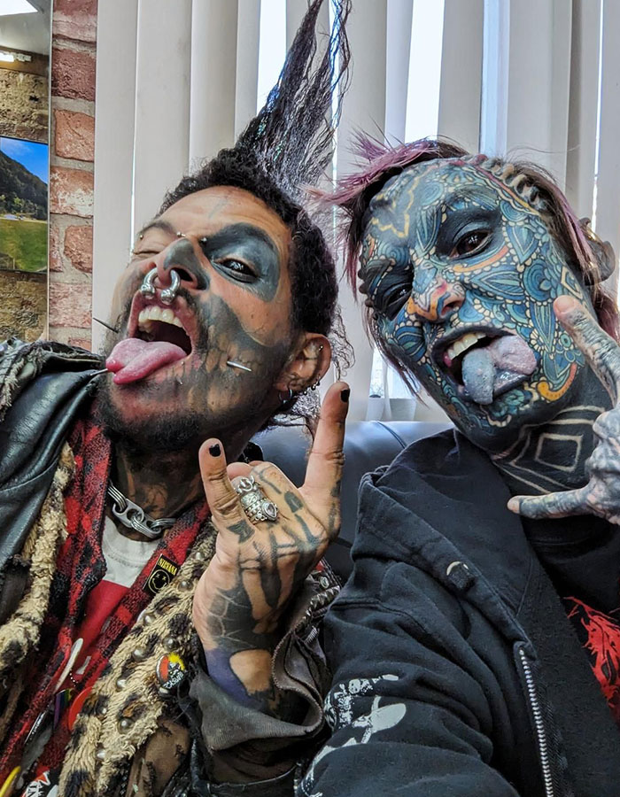 Army Vet Breaks World Record With 99.9% Of Body Tattooed, People “Heartbroken” With Photos Army Vet Breaks World Record With 99.9% Of Body Tattooed, People “Heartbroken” With Photos