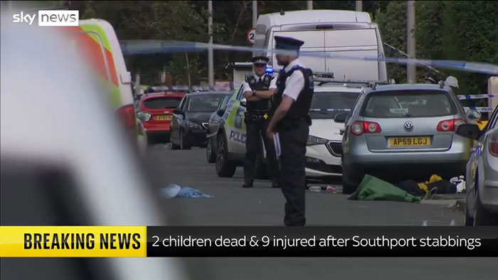 “Delete That”: Charli XCX Slammed For “Insensitive” Photo After Taylor Swift Yoga Class Attack “Delete That”: Charli XCX Slammed For “Insensitive” Photo After Taylor Swift Yoga Class Attack