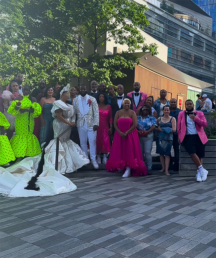 Couple Sells $333 Tickets To Wedding Guests And Ask Them To “Trust The Process” Couple Sells $333 Tickets To Wedding Guests And Ask Them To “Trust The Process”