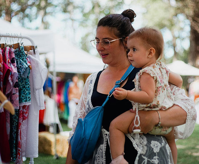 Cat Vs. Kids: Woman Seeks Opinions After Horrifying Her Husband With Confession Cat Vs. Kids: Woman Seeks Opinions After Horrifying Her Husband With Confession