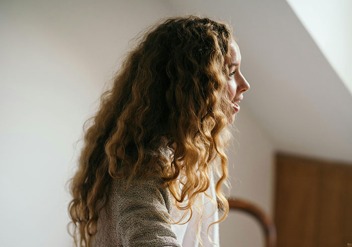 Entitled Friends Want To Kick Woman Out Of Her House So They Can Stay There, Get A Reality Check Entitled Friends Want To Kick Woman Out Of Her House So They Can Stay There, Get A Reality Check