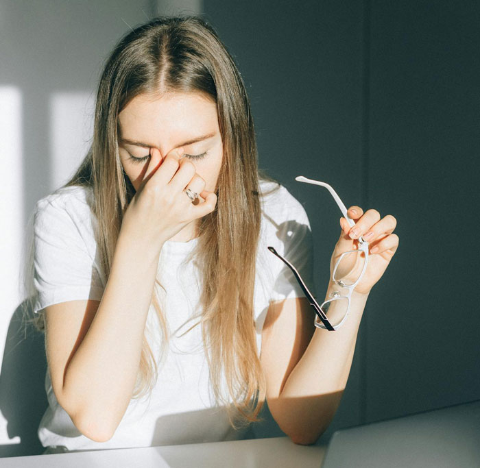 Family Regrets Treating Daughter Poorly After She Refuses To Share Her $700k Inheritance Family Regrets Treating Daughter Poorly After She Refuses To Share Her $700k Inheritance