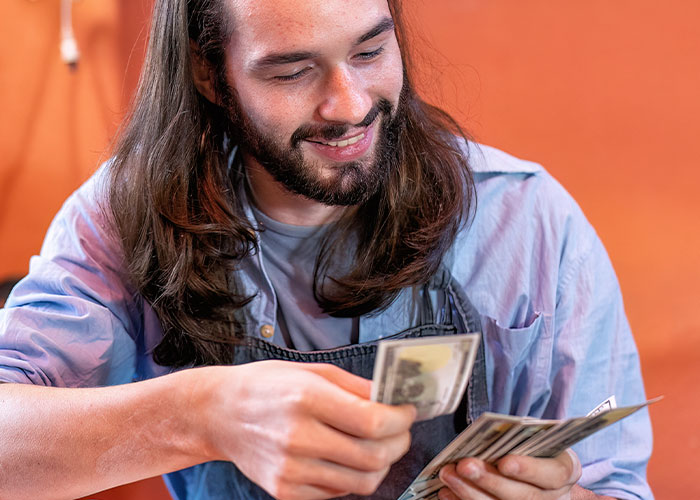Irresponsible Man Drives Family To Homelessness 3 Times, Expects Wife To Share Her Inheritance Irresponsible Man Drives Family To Homelessness 3 Times, Expects Wife To Share Her Inheritance