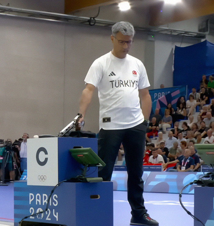 “Did Turkey Send A Hitman?”: People Lose It Over 51-Year-Old Olympic Medal Winner With ‘No Equipment’ “Did Turkey Send A Hitman?”: People Lose It Over 51-Year-Old Olympic Medal Winner With ‘No Equipment’