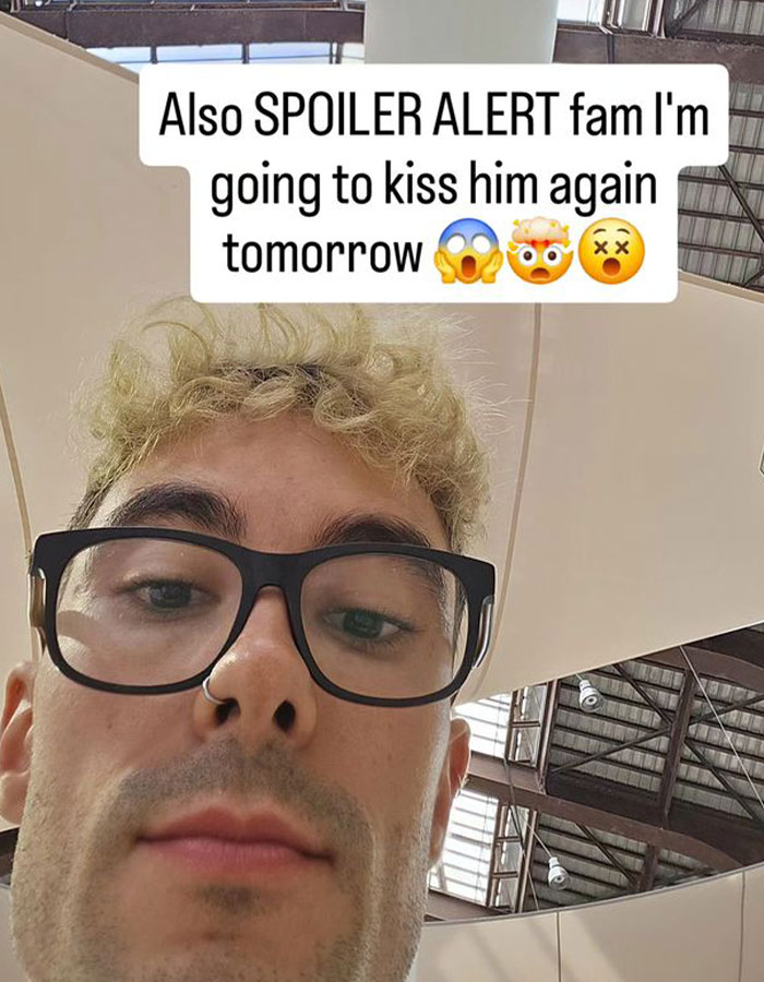 "We’re Still Not Safe Here": Olympic Climber Responds To Homophobic Trolls By Kissing Boyfriend "We’re Still Not Safe Here": Olympic Climber Responds To Homophobic Trolls By Kissing Boyfriend