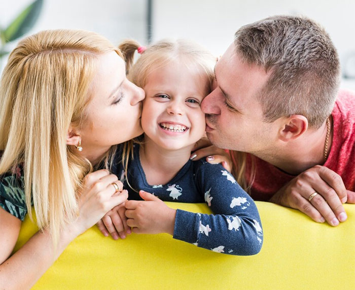 Teen Turns Tables On Mom’s Favoritism For Her Sister By Choosing A Favorite Parent Teen Turns Tables On Mom’s Favoritism For Her Sister By Choosing A Favorite Parent