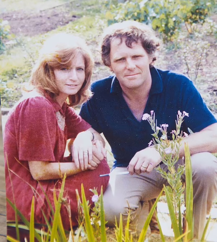 British Couple To Use “Double” Euthanasia Pod In Switzerland Following Heartbreaking Diagnosis British Couple To Use “Double” Euthanasia Pod In Switzerland Following Heartbreaking Diagnosis