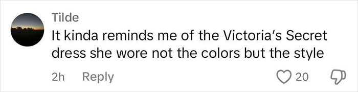 Taylor Swift’s “Bondage-Inspired” VMAs Red Carpet Outfit Sparks Mixed Opinions Taylor Swift’s “Bondage-Inspired” VMAs Red Carpet Outfit Sparks Mixed Opinions