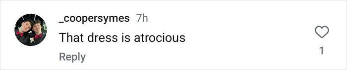 Taylor Swift’s “Bondage-Inspired” VMAs Red Carpet Outfit Sparks Mixed Opinions Taylor Swift’s “Bondage-Inspired” VMAs Red Carpet Outfit Sparks Mixed Opinions