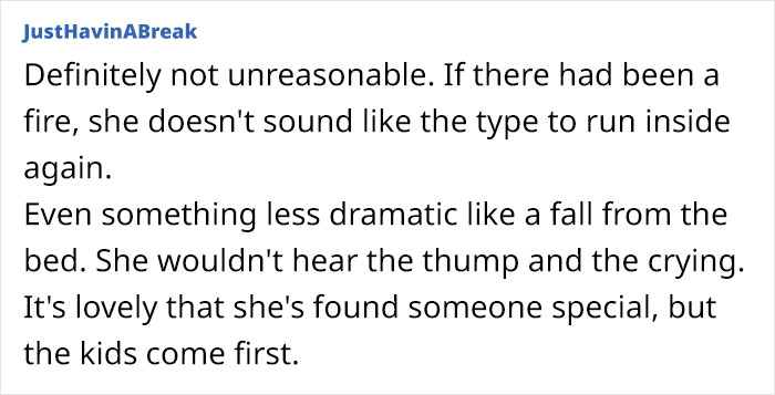 Babysitter Seen Leaving House On Camera While Kids Were Inside, Mom Reacts With Panic Babysitter Seen Leaving House On Camera While Kids Were Inside, Mom Reacts With Panic