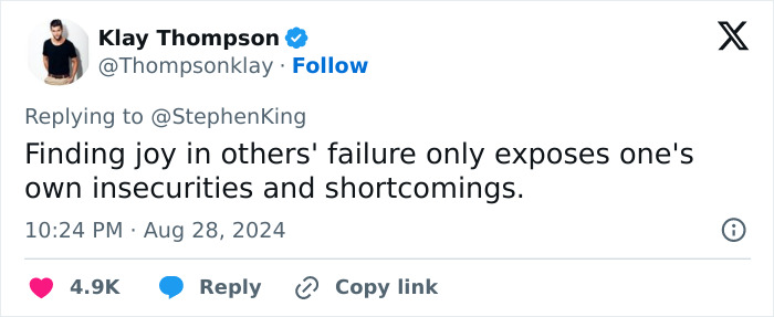 Tweet discussing insecurities and shortcomings after Elon Musk's AI-generated pic of Stephen King backfires. Tweet discussing insecurities and shortcomings after Elon Musk's AI-generated pic of Stephen King backfires.