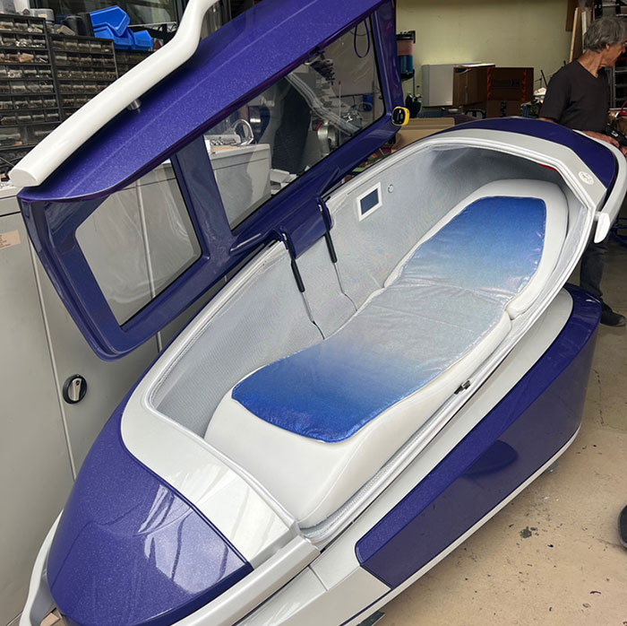 Police Makes Arrests After "Euthanasia Pod" Is Used For The First Time, Device Gets Confiscated Police Makes Arrests After "Euthanasia Pod" Is Used For The First Time, Device Gets Confiscated