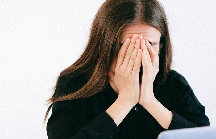 “He Doesn’t Know I Know”: Husband Leaves On A 3-Week Trip, Wife Finds A Tracker In Her Car “He Doesn’t Know I Know”: Husband Leaves On A 3-Week Trip, Wife Finds A Tracker In Her Car