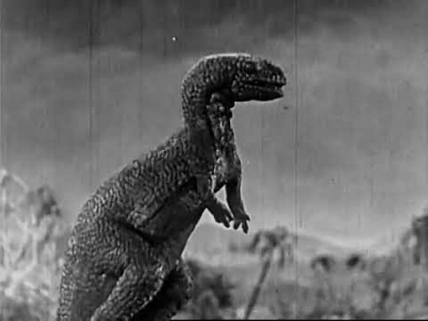 Battle Between Two Giant Creatures (1948)