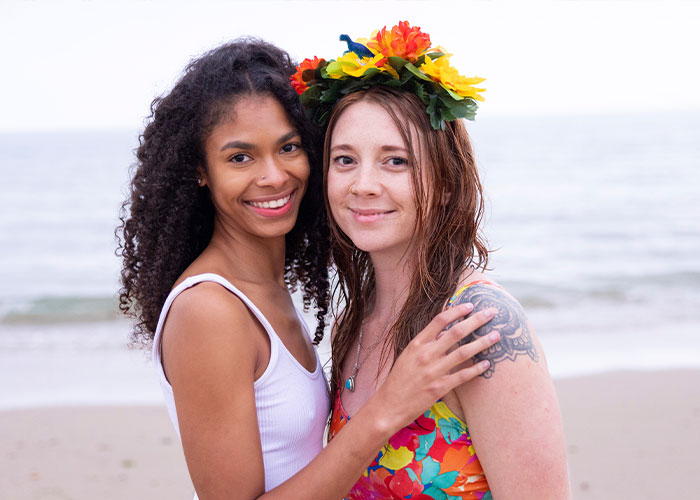 Neighbor Goes Above And Beyond To Break A Same-Sex Couple Up, Starts A War He Can’t Win Neighbor Goes Above And Beyond To Break A Same-Sex Couple Up, Starts A War He Can’t Win