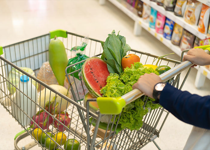 Person Secretly Adds Expensive Items To Woman’s Shopping Bill To Give Her Bad Karma Back Person Secretly Adds Expensive Items To Woman’s Shopping Bill To Give Her Bad Karma Back