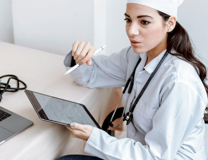 “It Was Very Embarrassing”: Teen Refuses Aunt’s Fat-Shaming Birthday Gift, Upsets Parents “It Was Very Embarrassing”: Teen Refuses Aunt’s Fat-Shaming Birthday Gift, Upsets Parents