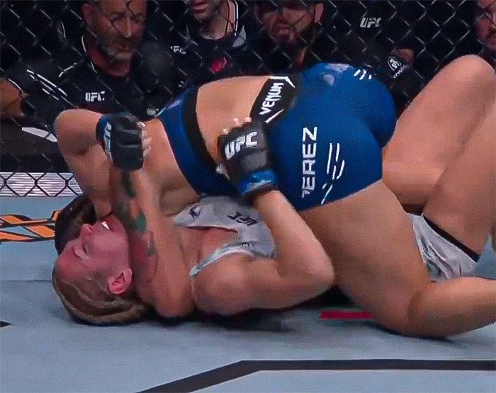 Female UFC Fighter Twerks In Rival's Face After Victory, Sparks Heated Debate Female UFC Fighter Twerks In Rival's Face After Victory, Sparks Heated Debate