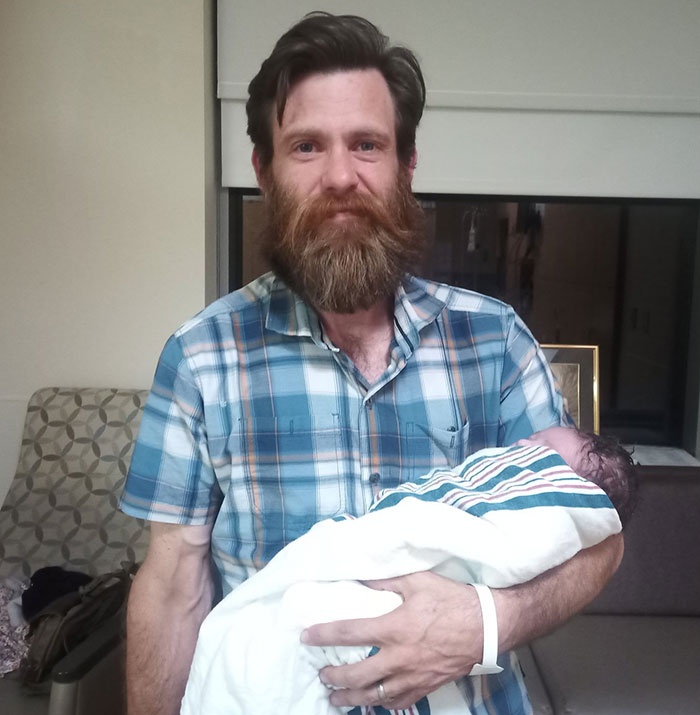 Former Child Star Announces Birth Of "Heir" Son And Refers To Wife And Daughters As "Dishwashers" Former Child Star Announces Birth Of "Heir" Son And Refers To Wife And Daughters As "Dishwashers"