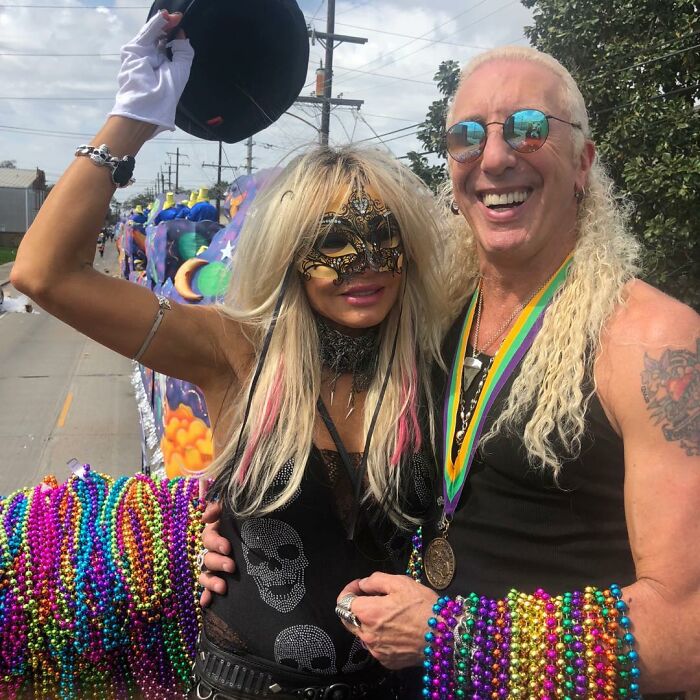 Twisted Sister's Dee Snider Defends His Marriage In Debate About “Creepy” Age Gap Relationships Twisted Sister's Dee Snider Defends His Marriage In Debate About “Creepy” Age Gap Relationships