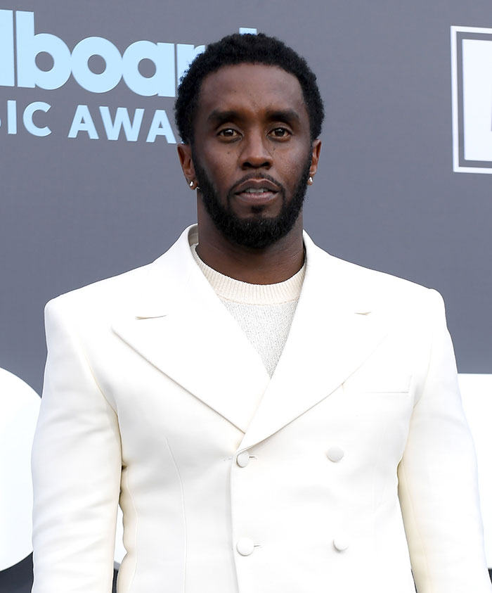 "Looks Rough": New Photos Of Justin Bieber In First Outing Amid Diddy Scandal Raises Eyebrows "Looks Rough": New Photos Of Justin Bieber In First Outing Amid Diddy Scandal Raises Eyebrows