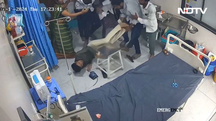 Doctor Beaten Up For Asking Patient's Family To Remove Footwear Outside ICU Doctor Beaten Up For Asking Patient's Family To Remove Footwear Outside ICU
