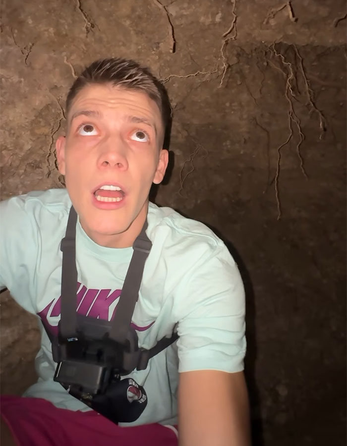 Man Enters Bear Den, Films Terrifying Face-To-Face Encounter When It Comes Home Man Enters Bear Den, Films Terrifying Face-To-Face Encounter When It Comes Home